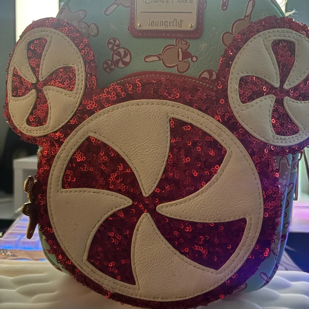 mickey mouse loungefly backpack